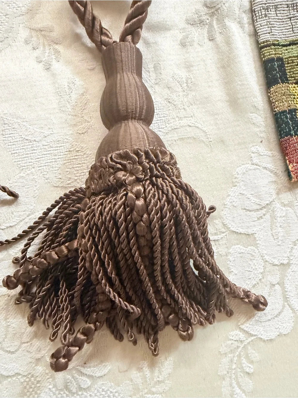 Brown Decorative Curtain Tiebacks with Tassels